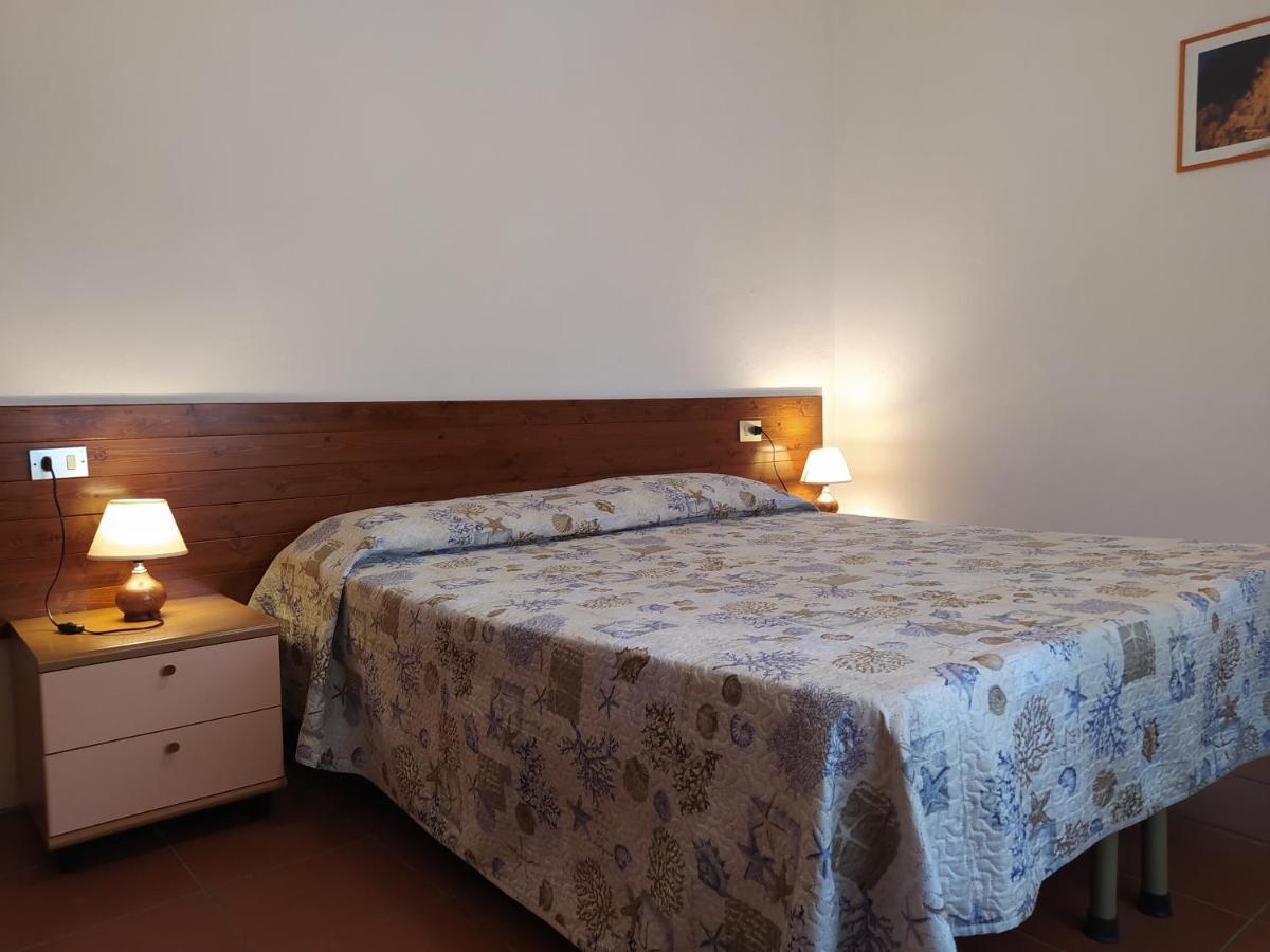 Appartamenti Gli Alberi 카폴리베리 외부 사진