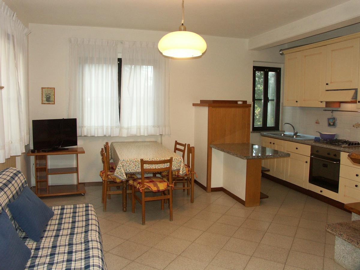 Appartamenti Gli Alberi 카폴리베리 외부 사진